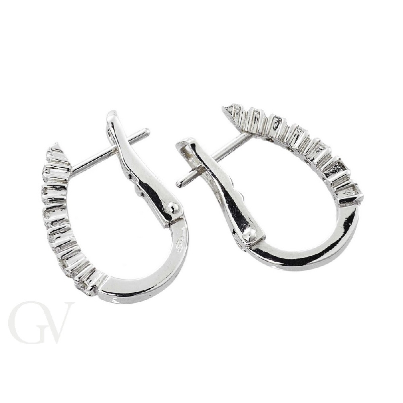 Oval earrings in white gold 18k with diamonds 