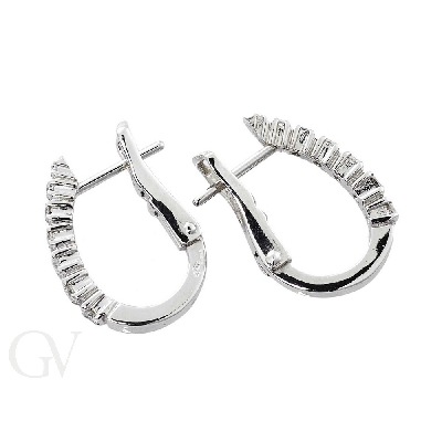 Oval earrings in white gold 18k with diamonds 