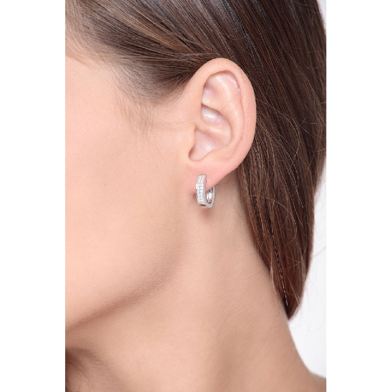 Oval earrings in white gold 18k with diamonds 