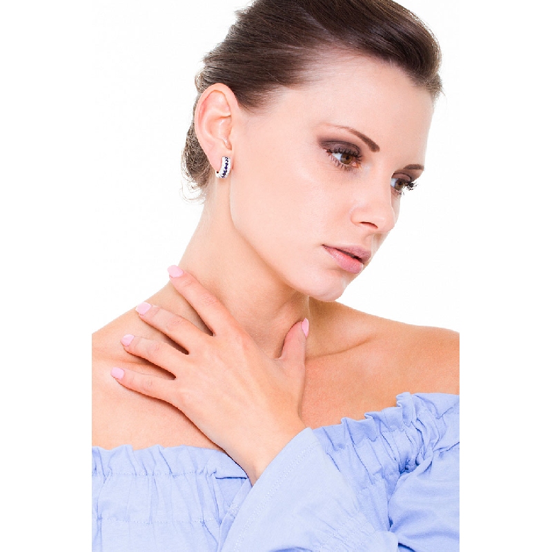 Orecchini a cerchio in oro bianco 18k zaffiri blu e diamanti