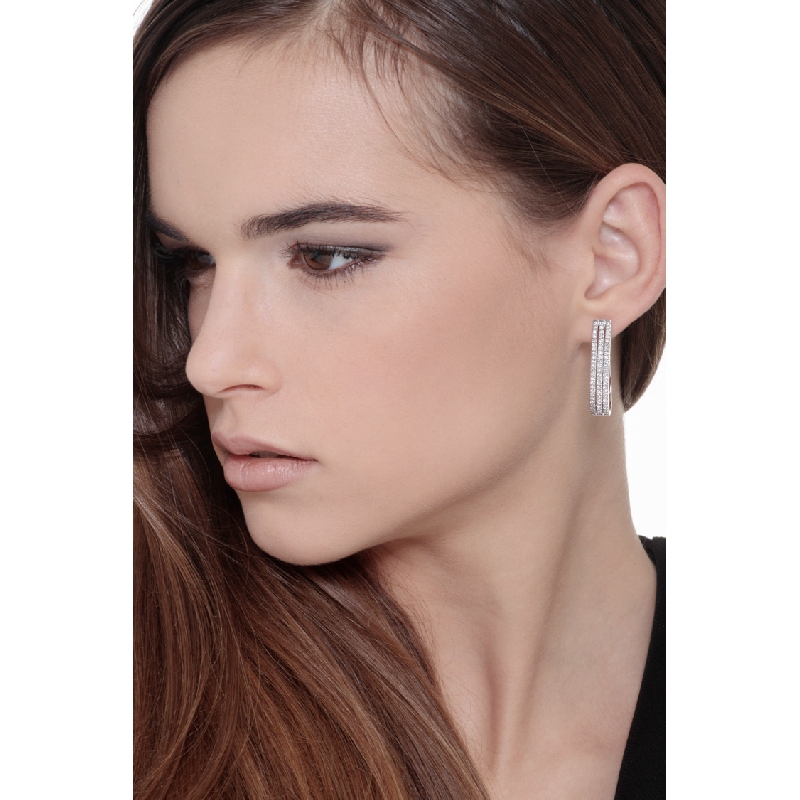 White gold 18k oval earrings with three parallel diamonds rows
