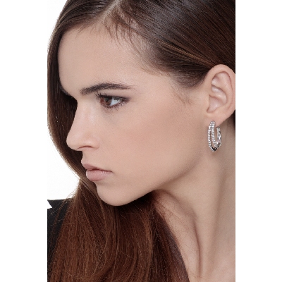Two circled oval earrings with diamonds in white gold 18k