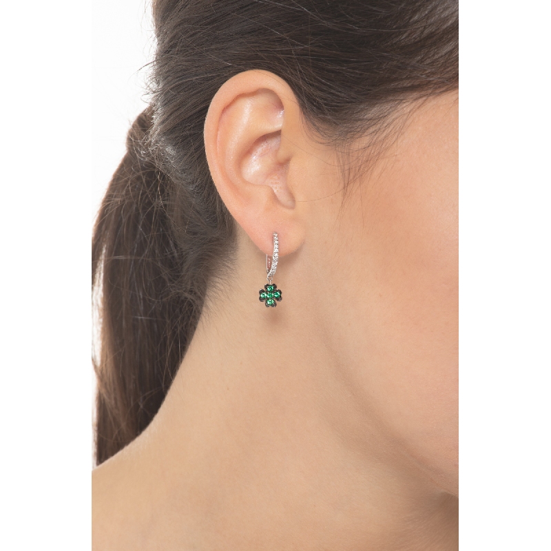 White gold 18k drop earrings with diamonds and emerald four-leaf clover pendant 