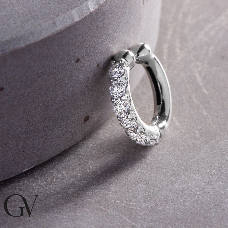 Mono orecchino in oro bianco 18k con diamanti, ct. 0.30