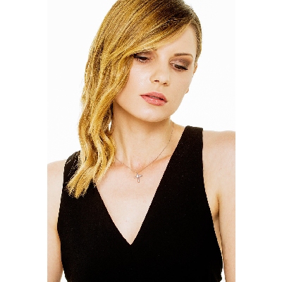 18k white gold thin cross pendant with diamonds