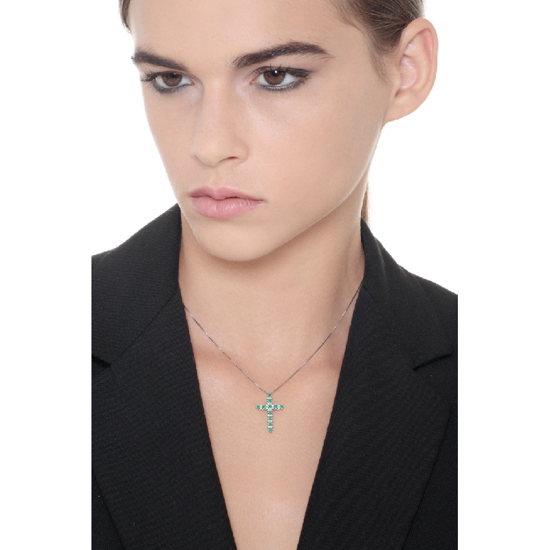 Cross pendant with emeralds and diamonds 