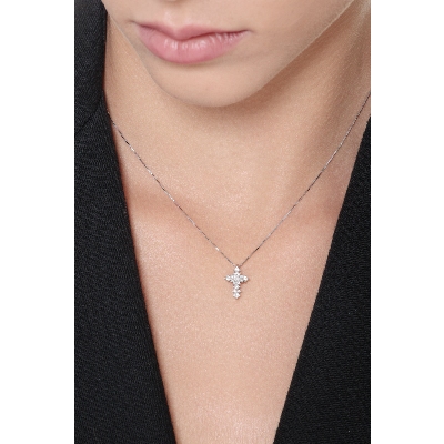 Cross pendant with round  cut diamonds