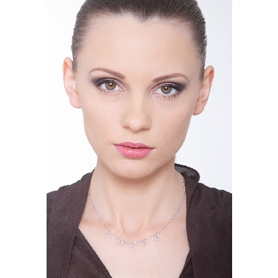 Collana con scritta personalizzabile in oro Bianco 18k e diamanti, AMORE