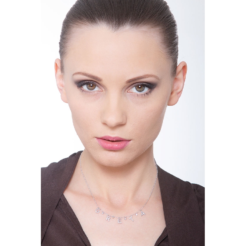 Necklace with GRETA charms with round cut diamonds