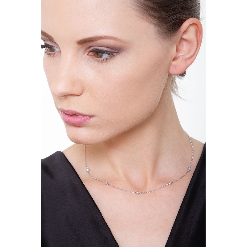 Collana in oro bianco 18k cm 40 con diamanti da 0,05 ct