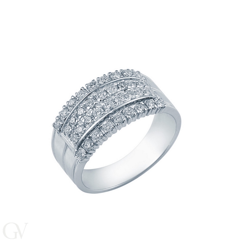 18k white gold ring with four rows of diamonds 