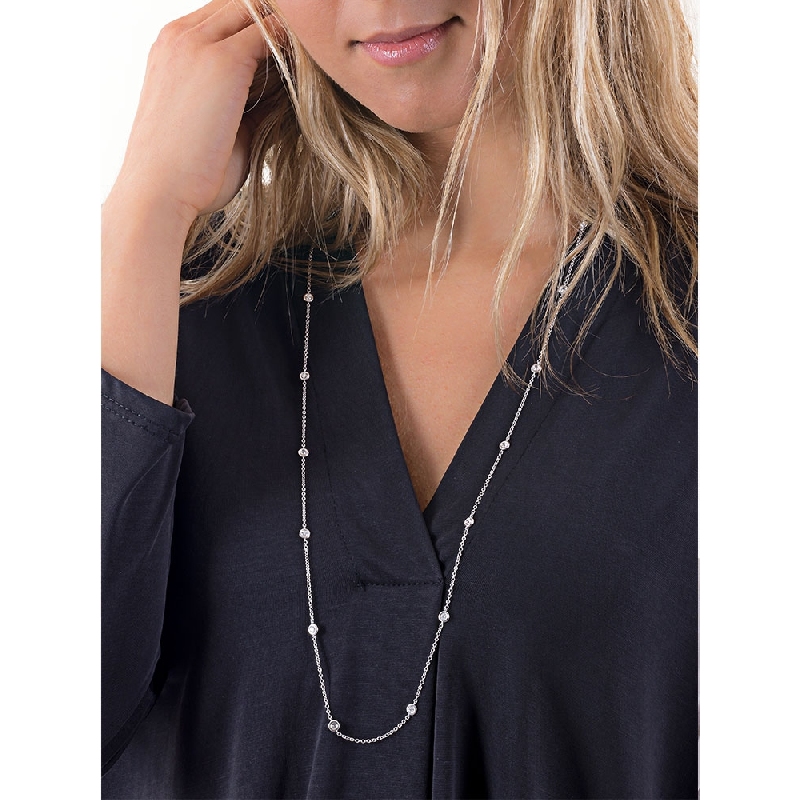 White gold 18k long necklace with 19 diamonds