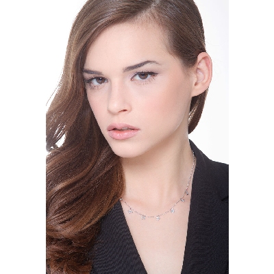 Necklace with 7 charms in 18k white gold and diamonds