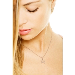 18k white gold star pendant with one diamond 2