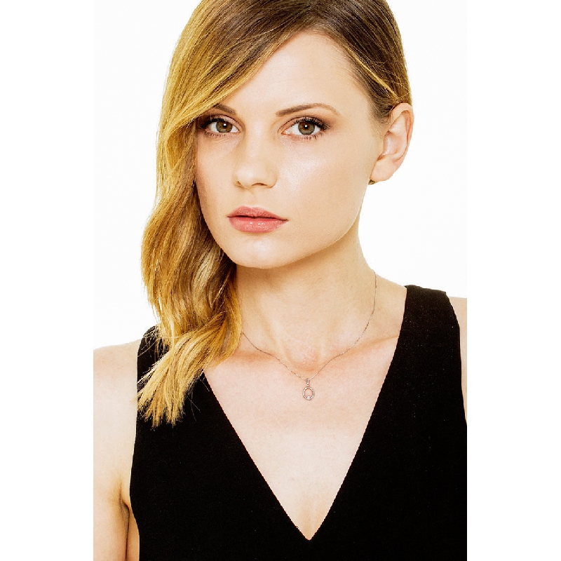 White gold 18k oval pendant with diamond 