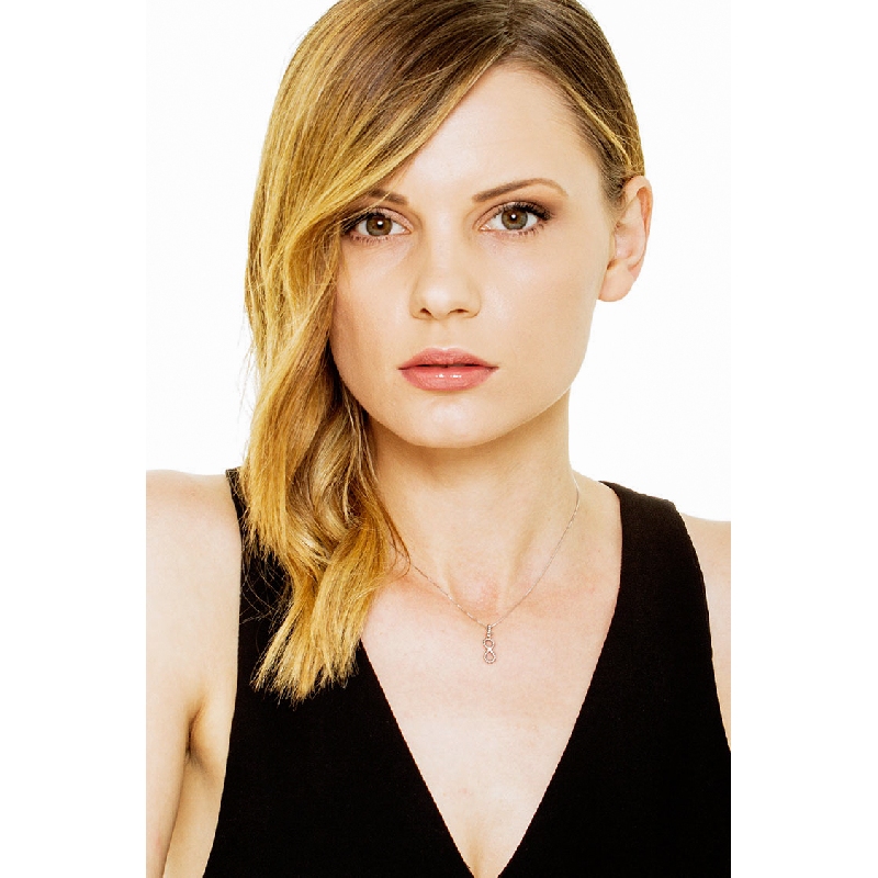 18k white gold necklace with infinity simbol