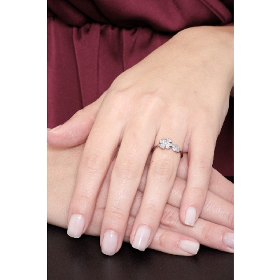 White gold 18k ring with diamonds four-leaf clovers 