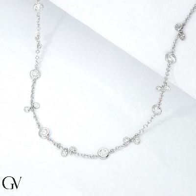 18k white gold necklace with diamonds 