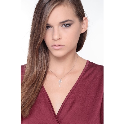 Fancy key pendant with diamonds in 18k white gold