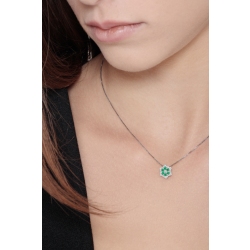 Little flower pendant with emeralds and diamonds 2