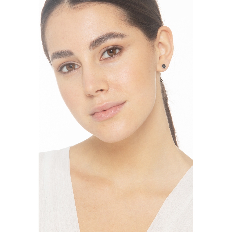 Mono orecchino in oro bianco 18k con pavè brunito in diamanti neri