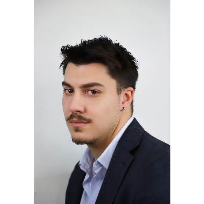 Mono orecchino uomo in oro bianco 18k con pavè brunito in diamanti neri