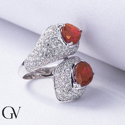 18k white gold ring with diamonds and rubies pear cut 