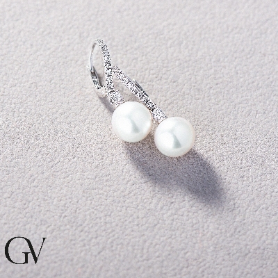 White gold 18k earrings with pearl and a diamonds row