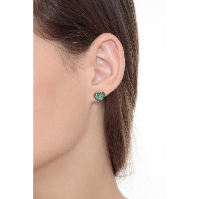 18k white gold heart shape earrings with burnished top and emerald pavè