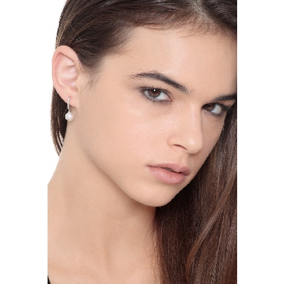 Orecchini e Pendente in Oro bianco 18k con Perle di circa 8,5 mm e diamanti