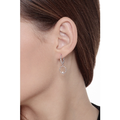 White gold 18k drop earrings with round pendants and diamonds