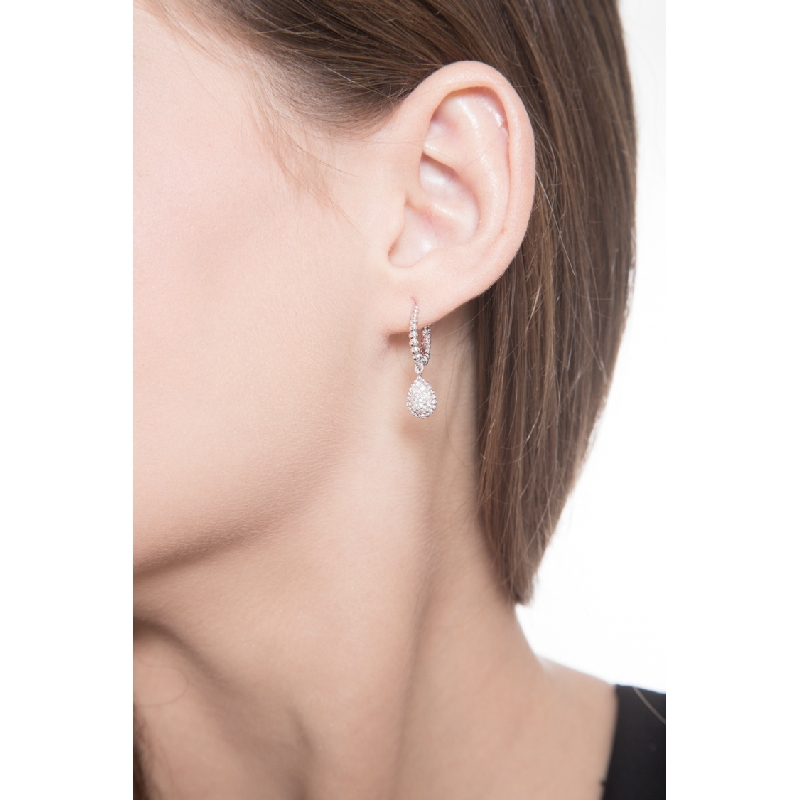 White gold 18k drop earrings with pear shaped pendants and diamonds 
