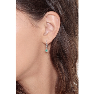 White gold 18k drop earrings with round emeralds pendants 