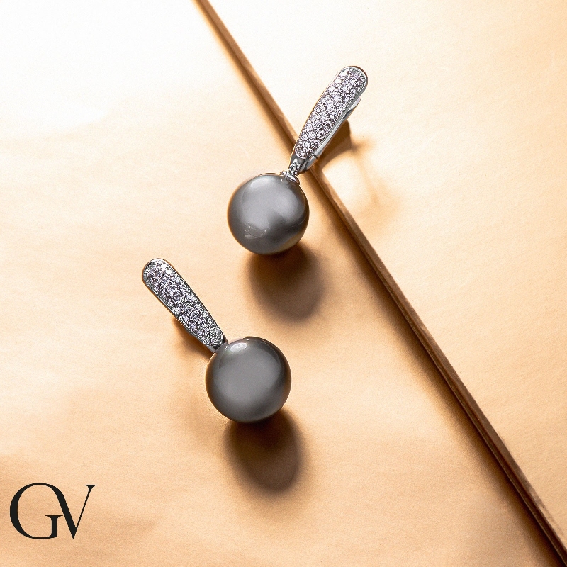 White gold 18k drop earrings with tahiti pearls and diamonds 