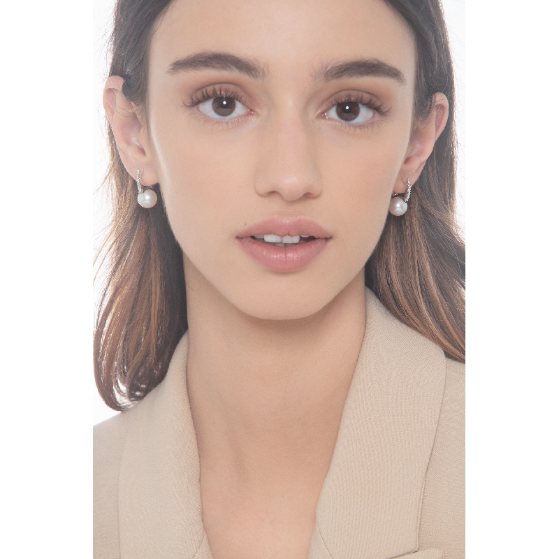 18k white gold earrings with pearls and diamonds 