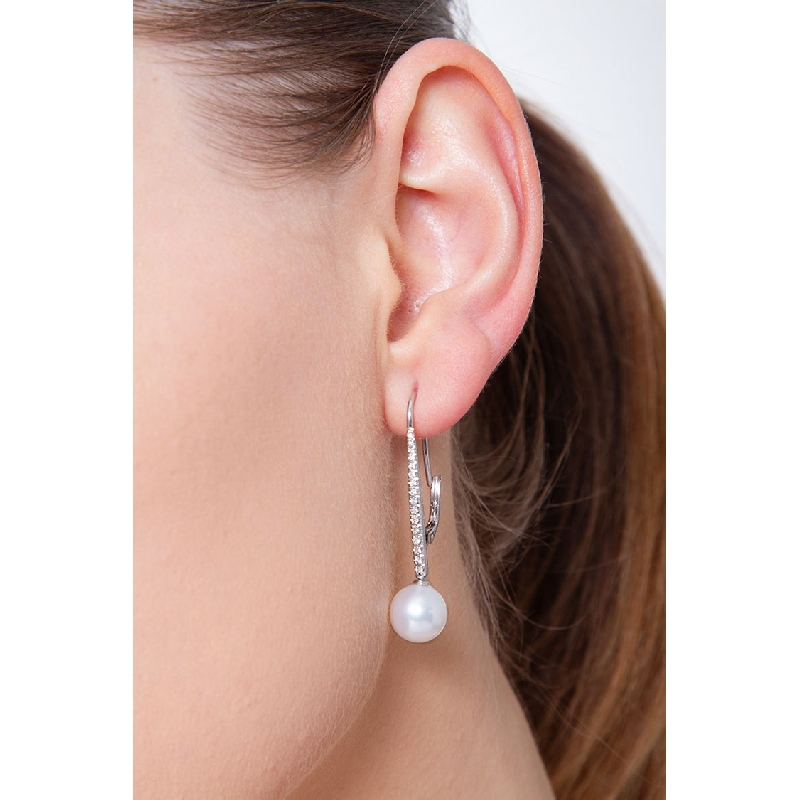 18k white gold drop earrings with 8mm pearls and diamonds 