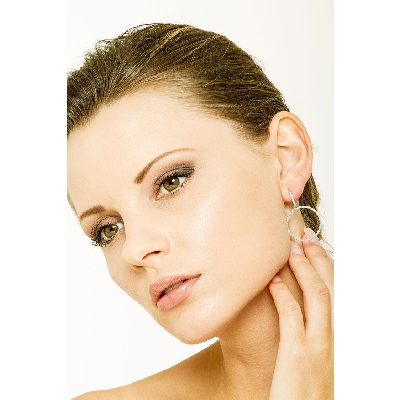 18k white gold hoop earrings with diamonds, 1,10 ct