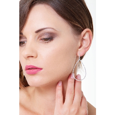 White gold 18k drop earrings pear shape with diamonds