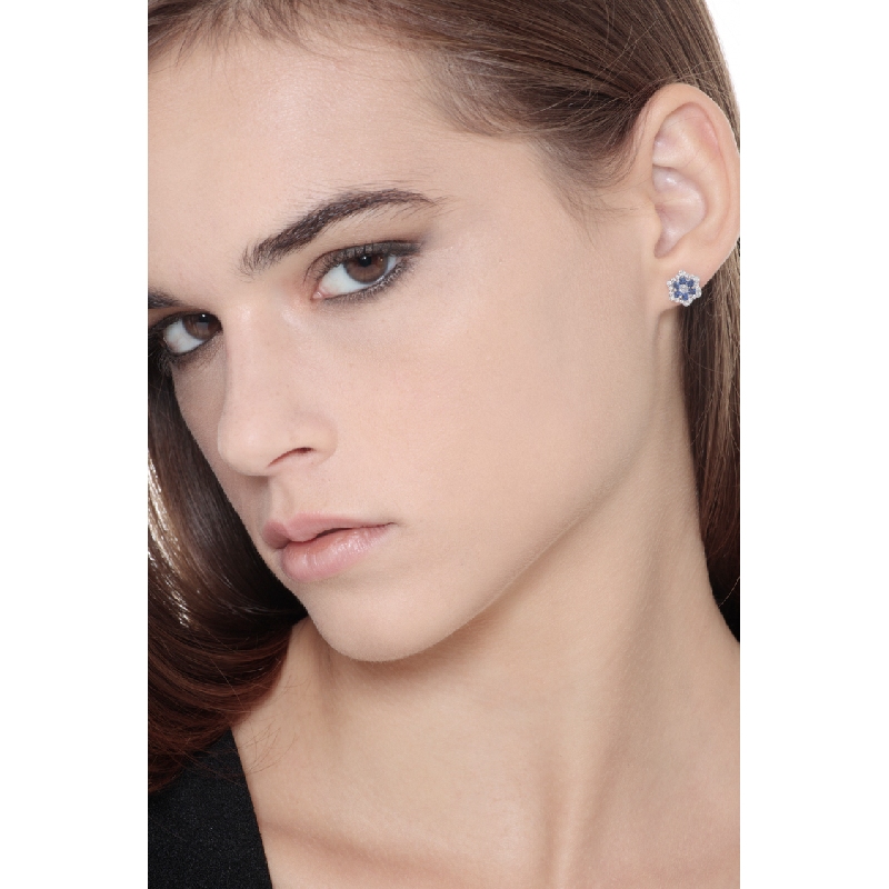 18k white gold flower earrings with diamonds and blue sapphires
