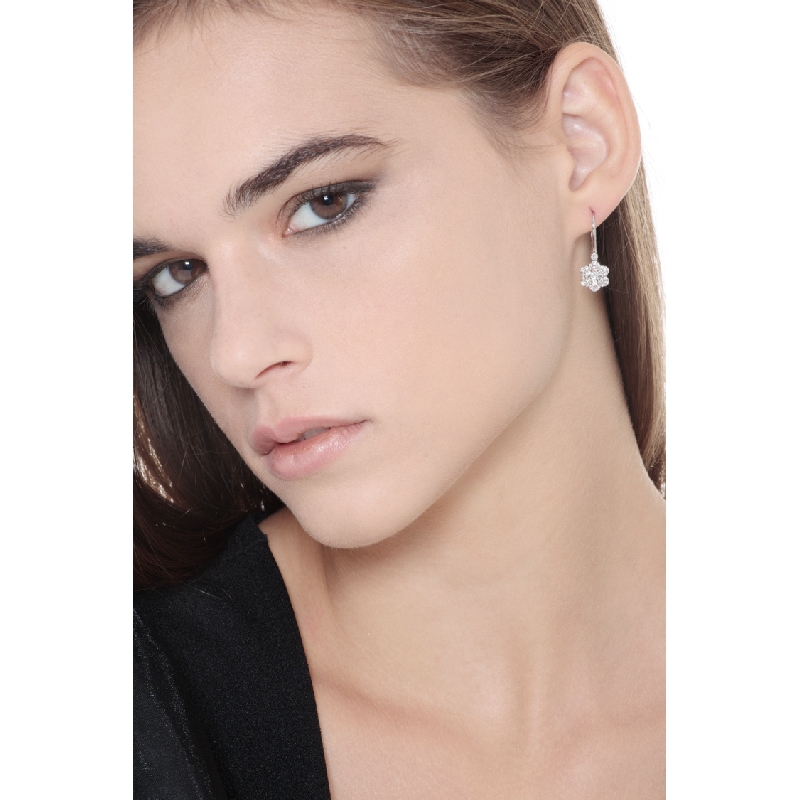 White gold 18k earrings with diamonds flowers 