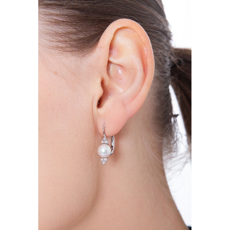 18k white gold earrings with diamonds and natural cultivated pearls 