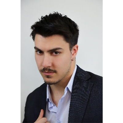 Mono orecchino a piccolo cerchio in oro bianco 18k con diamanti, ct. 0,06, uomo