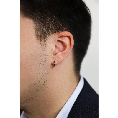 Mono orecchino a cerchio in oro bianco 18k con diamanti neri, 10 mm, Uomo