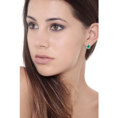 White gold 18k stud earrings with emeralds and diamonds 