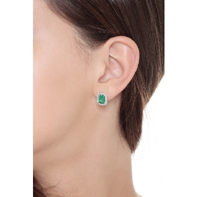 White gold 18k stud earrings with emeralds and diamonds 