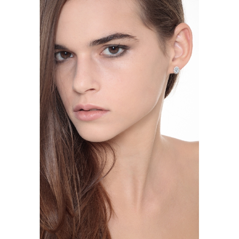 White gold 18k halo stud earrings with aquamarine oval cut and diamonds