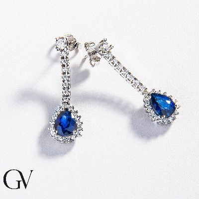 White gold drop earrings with blue sapphires and diamonds 