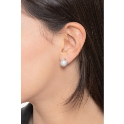White gold 18k stud earrings with diamonds and pearls 2