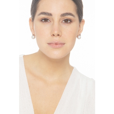 Orecchini in oro bianco 18k con perle di circa 11.50 mm e diamanti