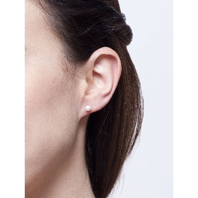 White gold 18k stud earrings with natural cultivated pearls, mm 4,50